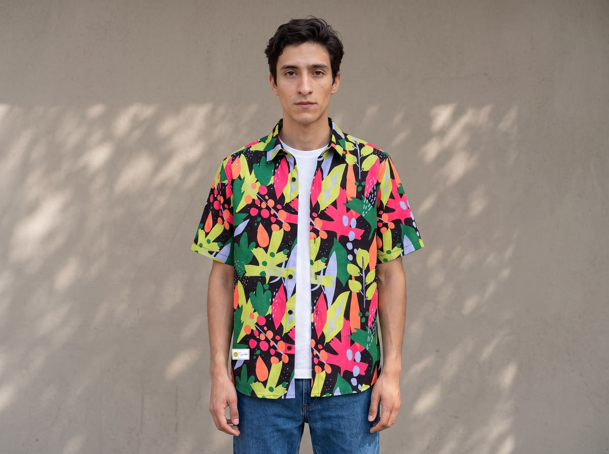Camisa Garden de Suek, manga corta con estampado floral multicolor