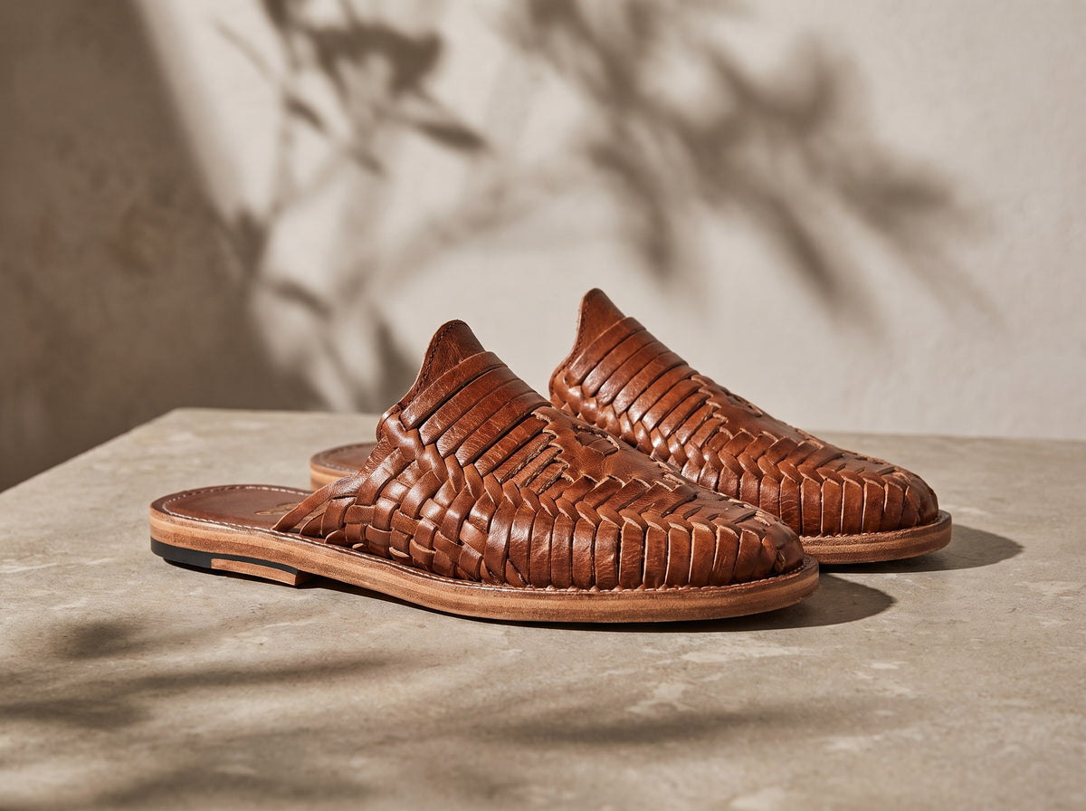 Huarache mule Unmarked Holanda Vanilla en piel tejida a mano